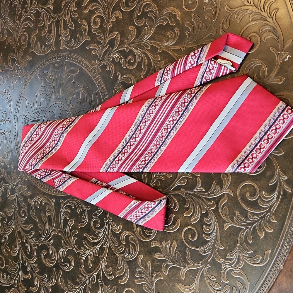 Vintage Thunderbird Tie